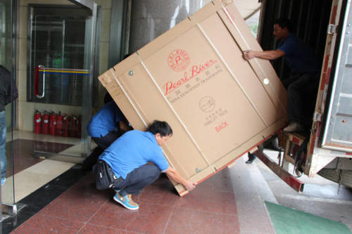 枣阳钢琴贵重工艺品无忧运